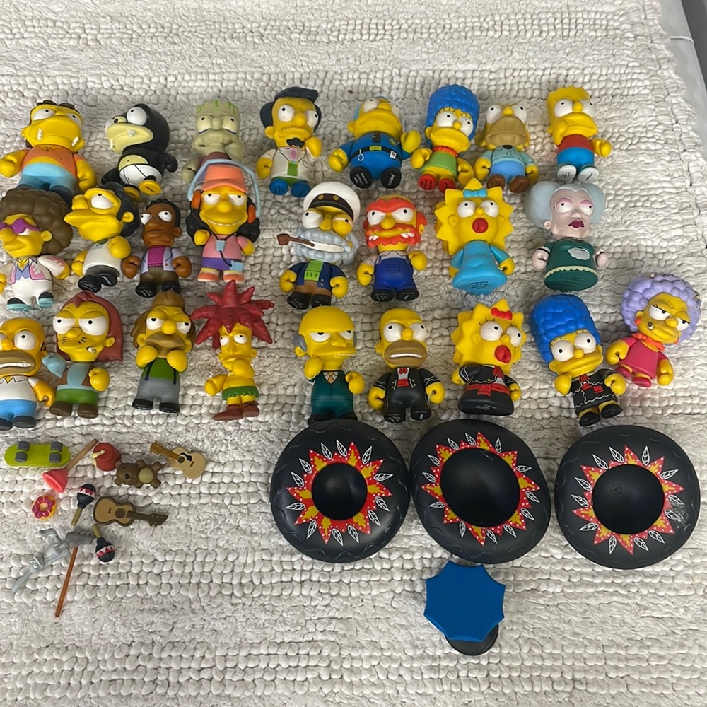 Simpsons Kidrobot lot of 25 figures